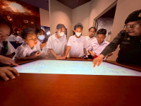 1F555945-027A-4E65-AF87-EF26B71B1AD7