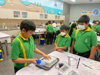 081F8BAF-29A4-49FE-B823-BEF10DC6A6CF