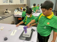 4B785BDB-C4BB-4F86-9A81-3E84E50F853C