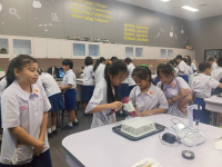 B7E028D8-AB66-40FC-A618-35059FE23D40