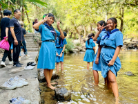 CE4BE378-E9E0-49E7-96E5-EE960AA299E1